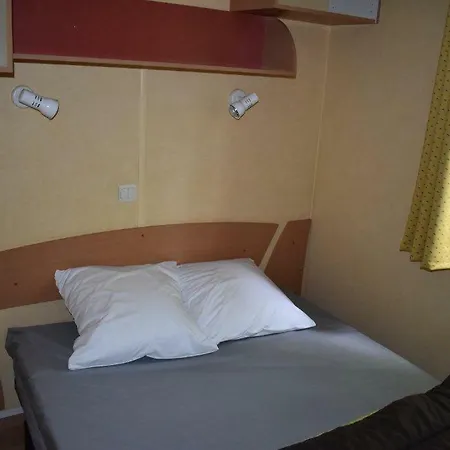 Oh! Campings - La Garenne En Perigord Κάμπινγκ Peyrignac